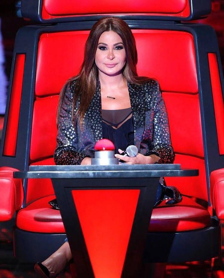 بالصور - خمني كم تبلغ اطلالة إليسا في برنامج ذَا فويس ‎