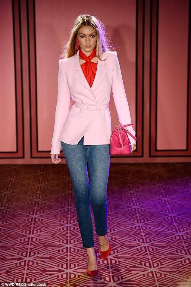 بالصور- اكتشفي أكثر لونين رواجاً لهذا الصيف ‎