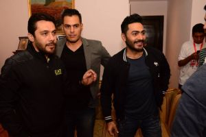 بالصور- تامر حسني وأحمد فهمي وإدوارد يطالبون جمهورهم بالتبرع بالدم... إليكم التفاصيل