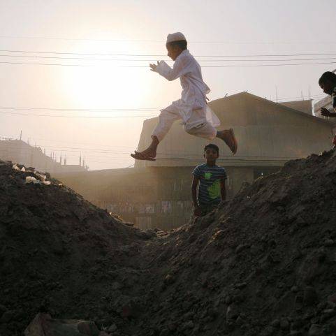 تمنعين طفلك من اللعب بالرمل؟! اقرئي هذا الموضوع