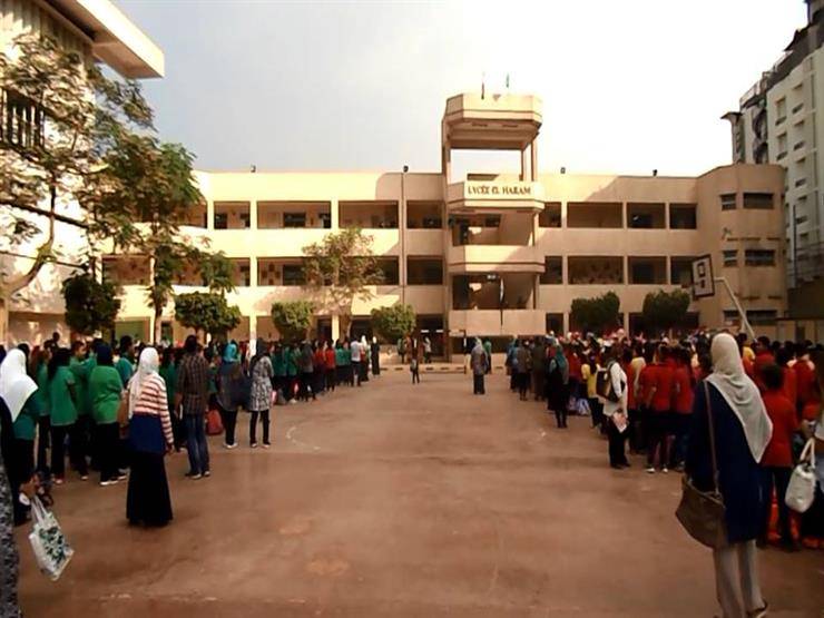 بالفيديو والصور: واقعة غريبة تثير ضجة: ثلاث راقصات في مدرسة مصرية