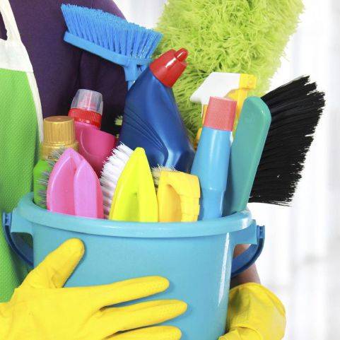 دراسة: صلة بين مواد التنظيف وتدهور وظائف الرئة لدى النساء