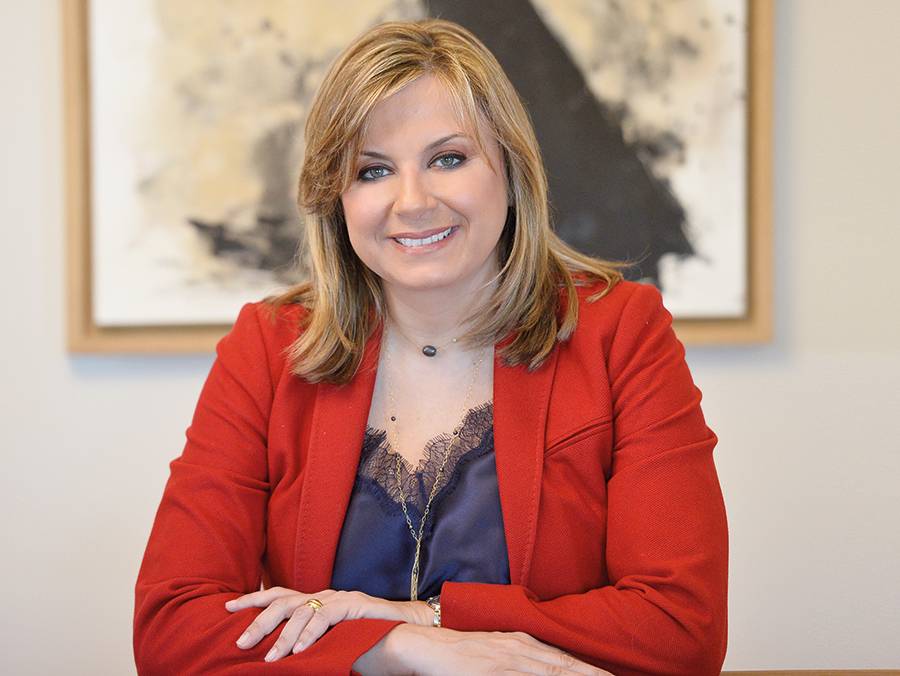 رئيسة الهيئة الوطنية لشؤون المرأة اللبنانية كلودين عون روكز: التمييز عنف معنوي وهذه أسرار حياتي مع زوجي شامل