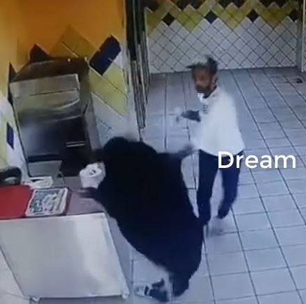 فيديو لفتاة تضرب شاباً في السعودية يحدث جدلاً على 