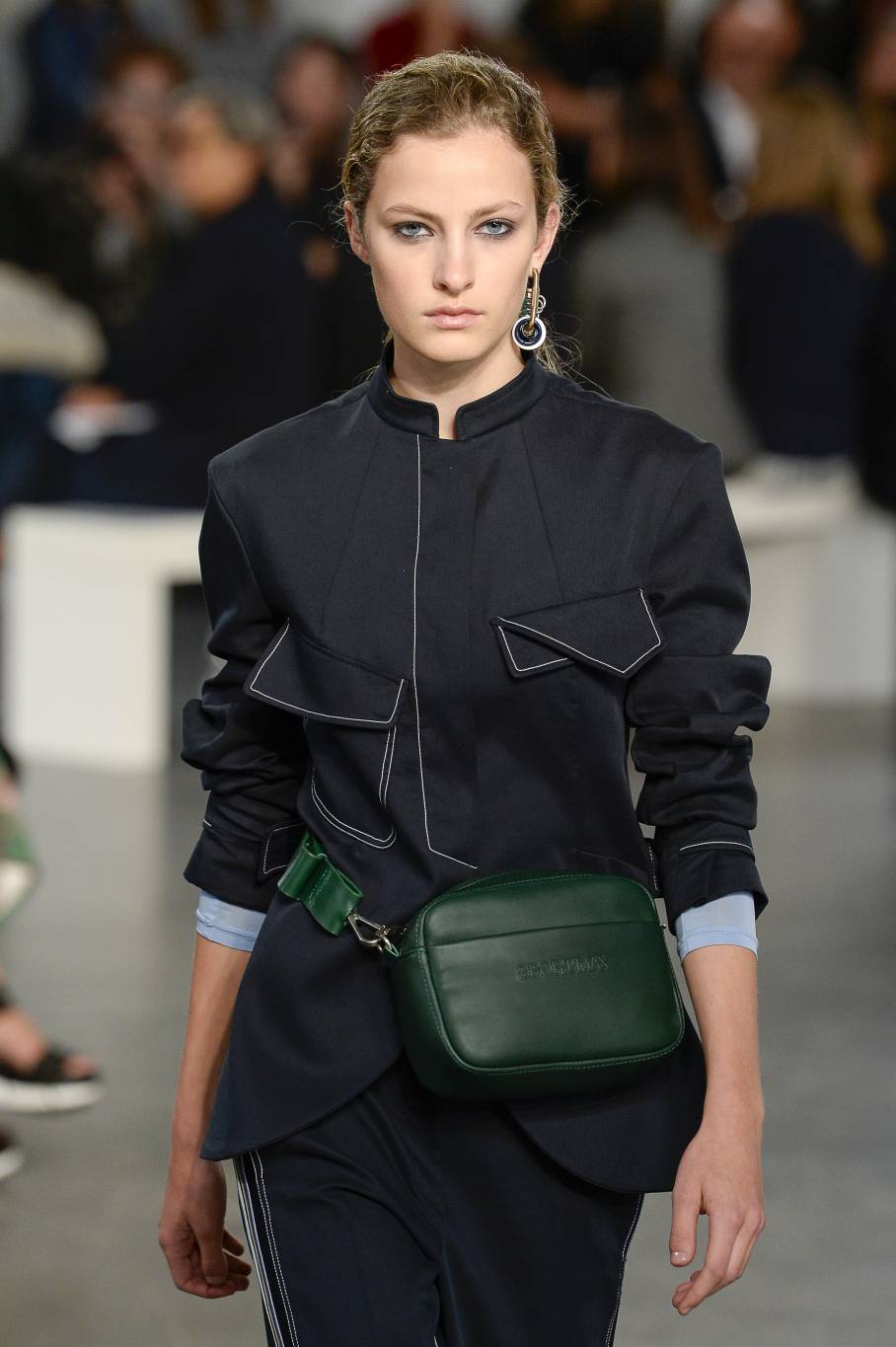 حقائب الـ Fanny Packs لحضور أكثر عصريةً