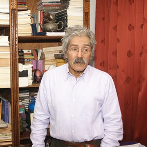 الكاتب إبراهيم أصلان 