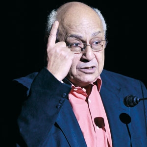 الشاعر سيّد حجاب:  ربّما تعيش مصر...