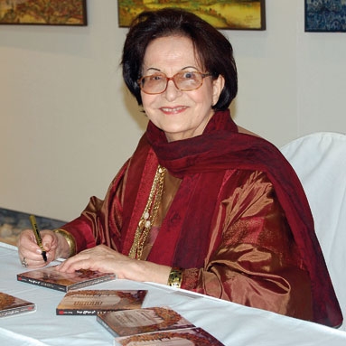 وداد الاورفة لي تطلق ألبومها الموسيقي الأول...