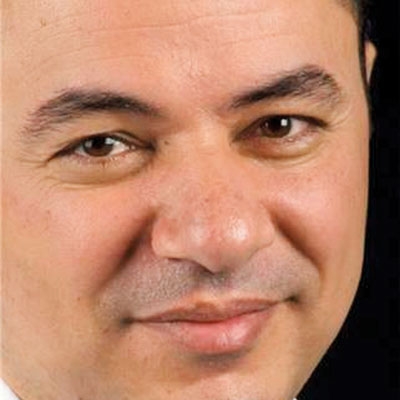 الروائي المصري محمد العشري...