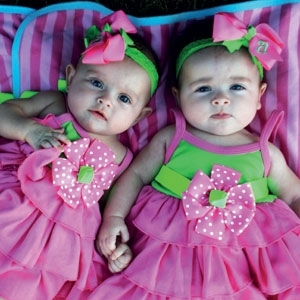 التوأمان بركة للعائلة ولكن...