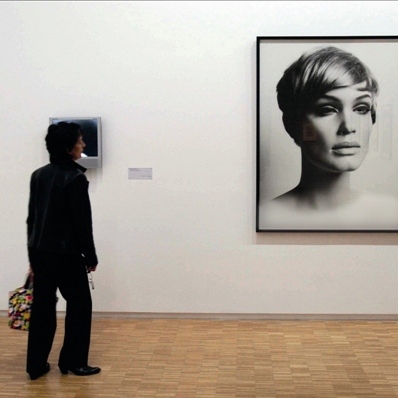 «نساء الفن الحديث» في باريس