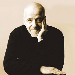 باولو كويلو... روائي يكتب بقلبه وليس بقلمه