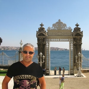 السفر مع محمد أبو عبيد