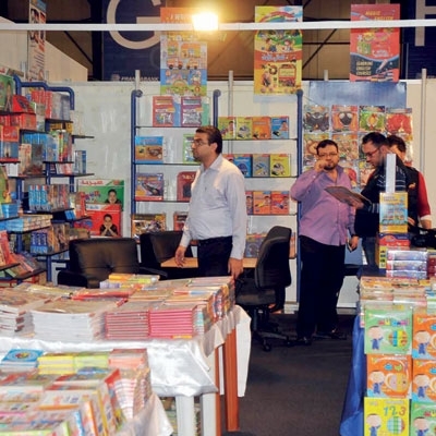 الكتاب العربي يحتفل...