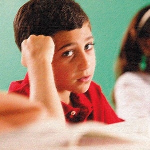 الابن 'الرجعي' وفارق السن...