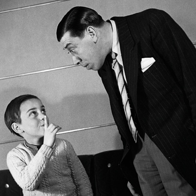 ابني طاغية المنزل ماذا أفعل؟