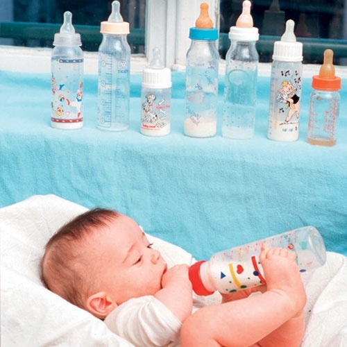 زجاجة حليب الطفل... 