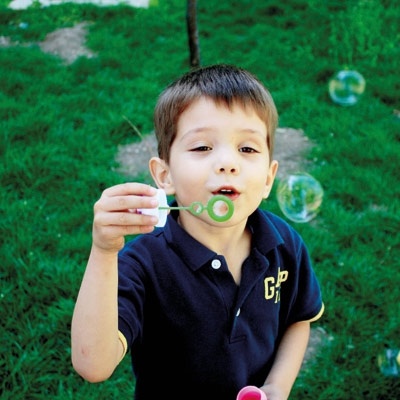 الغيرة بين الأخوة ظاهرة طبيعية...