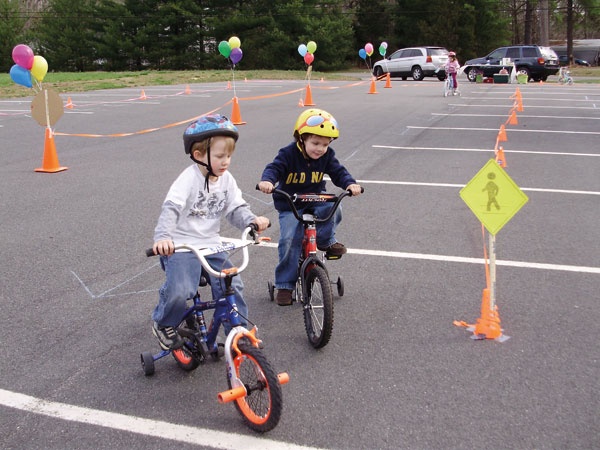 لركوب الدرّاجة  أصول وقواعد...