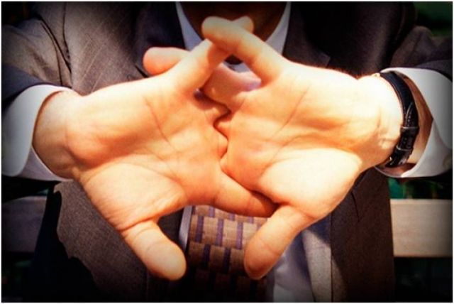 دراسات: طقطقة المفاصل لا تسبب هشاشة العظام