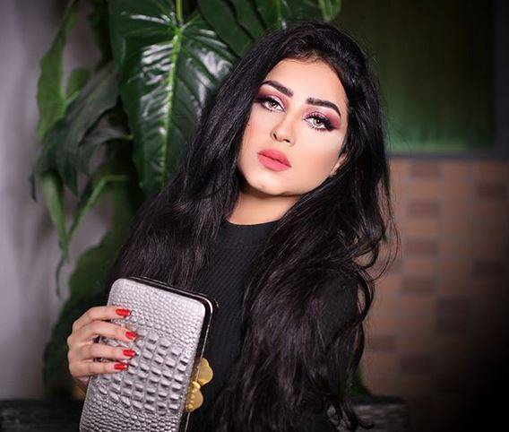 بعد غياب طويل.. المهرة البحرينية تعود بفيديو مع طفلها والجمهور في حيرة