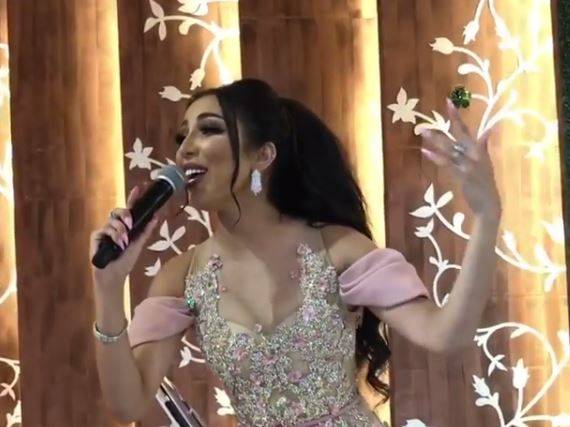 بالفيديو - رقص دنيا بطمة في حفل خاص يعرضها للانتقادات