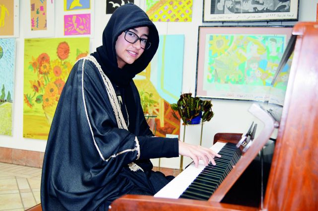 عازفة البيانو مي محمد عالِم الموسيقى إيقاع ضابط للحياة