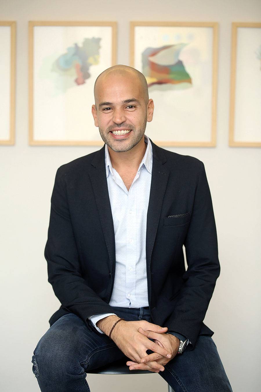 صاحب أغنية «3 دقات»: الشهرة لم تغيّرني