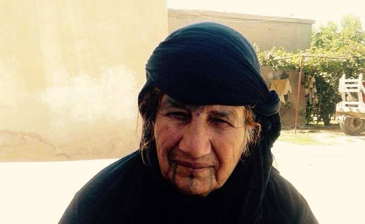 الموت يفجع فناناً سورياً بوالدته... والعزاء غناءً وشعراً وموسيقى