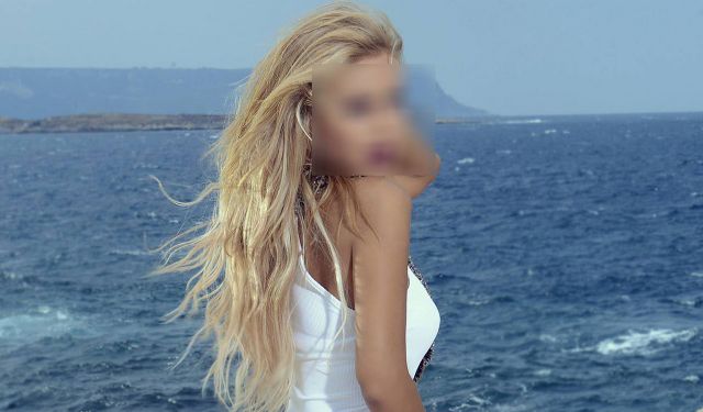 بالفيديو - نجمة لبنانية تكشف عدم محبتها لأمها التي وضعتها في ميتم