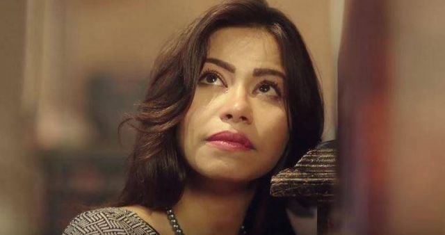 بعد وفاة والدها - من النجوم الذين قدموا واجب العزاء لشيرين؟