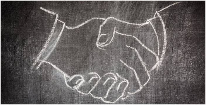 الإتيكيت.. عندما تكون فنانًا مع الآخرين