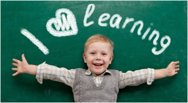 تقليص أيام الدراسة.. بوابة إصلاح التعليم