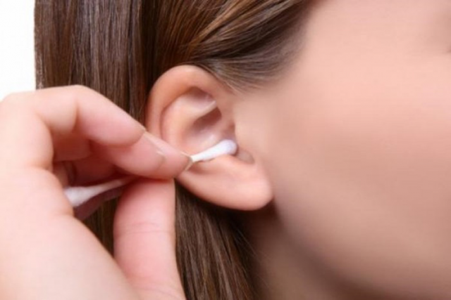 هل تؤدي أعواد القطن إلى فقدان السمع؟