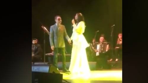 بالفيديو - شيرين لأحد الحاضرين في حفلها: 