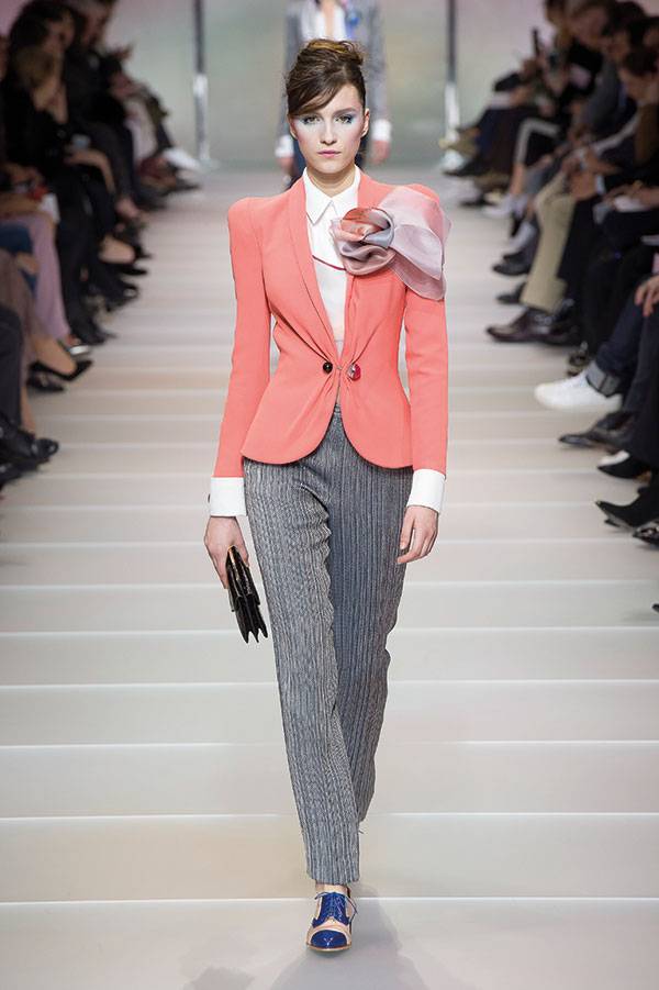 عرض أزياء Giorgio Armani Prive لربيع وصيف 2018 في باريس