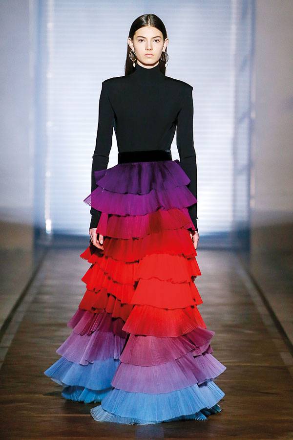 عرض أزياء Givenchy لربيع وصيف 2018 في باريس