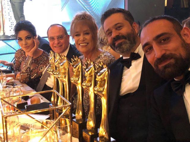 بالفيديو والصور - سر غياب تيم حسن عن 