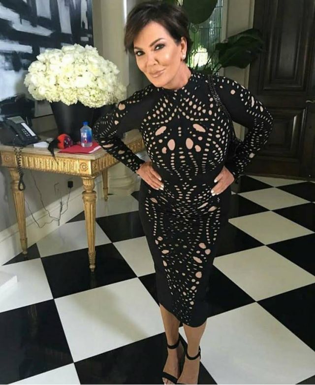 بالصور- اكتشفي ما الذي جمع مي عز الدين بشذى حسون وكريس جينر