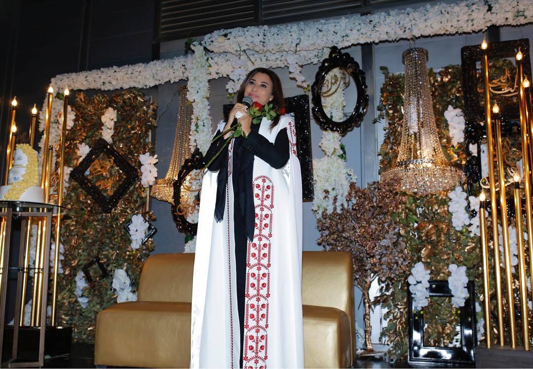 نجوى كرم وإليسا وغيرهما من النجمات يبتكرن إطلالات مميزة لشهر رمضان الفضيل... استوحي منهن
