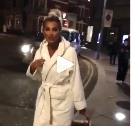 بالفيديو - مايا دياب تهرول في شوارع لندن حافية برداء الإستحمام بعد تعرضها لمصيبة