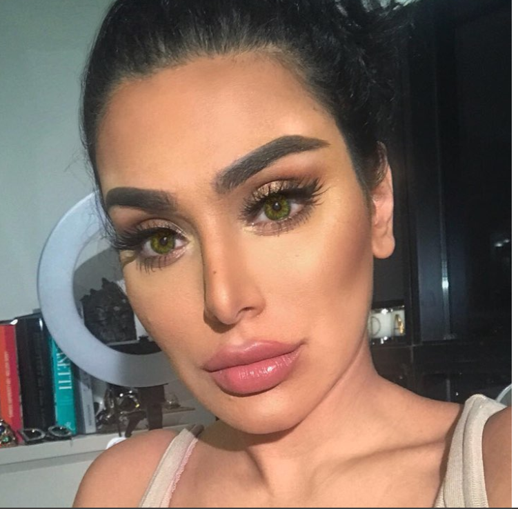 فيديو يحقق مليون ونصف مشاهدة: إبنة هدى قطان تضع لها الماكياج بطرافة وعفوية