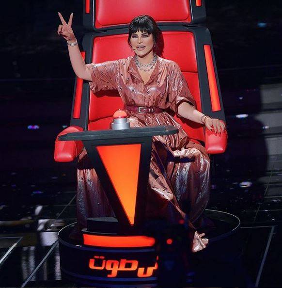 بالصور - أحلام تختار مجوهرات ماسية باهظة الثمن في Thevoice