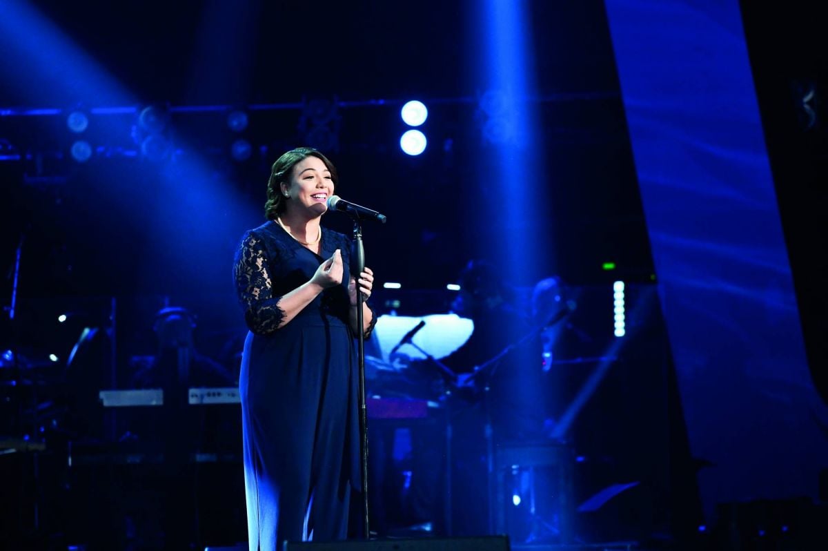 المشتركة المغربية في فريق محمد حماقي شيماء عبد العزيز: خاتم حماقي أجمل لحظة في حياتي!