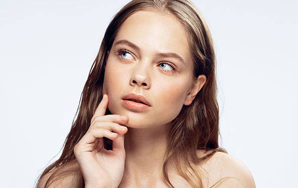 عادات سيئة تؤثر في جمالك... تجنبيها