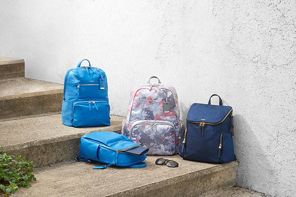 اختاري حقيبتك العملية من مجموعة تومي لربيع 2018 النسائية