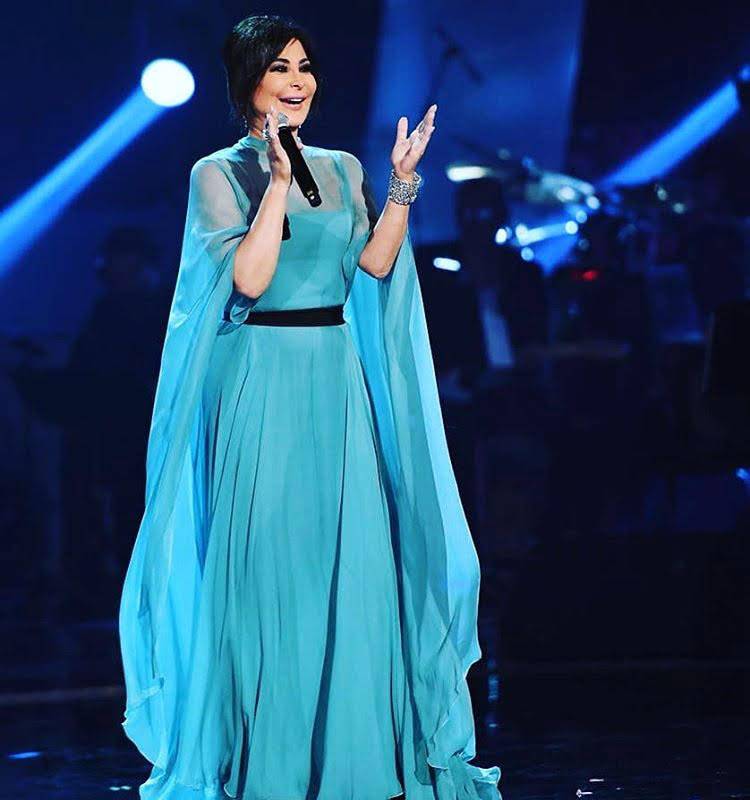 اكتشفي أي نجمة حاولت إليسا تقليد إطلالتها في الحلقة الأخيرة من برنامج the voice