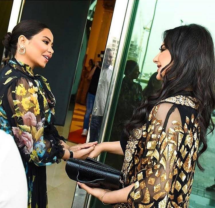 شاهدي إطلالة شيرين في أول ظهور لها بعد وفاة والدها ‎