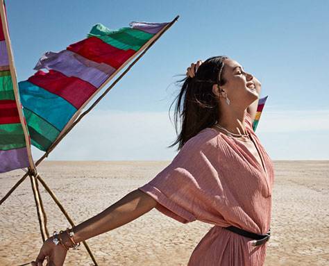 مجموعة Pandora الجديدة... مجوهرات مزينة يدوياً لطاقة ايجابية