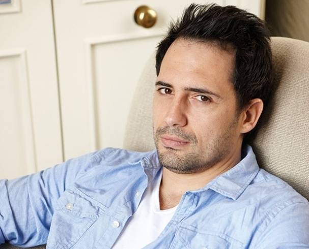 إتهام ظافر العابدين بتشجيع الخيانة الزوجية... إليكم ما فعله